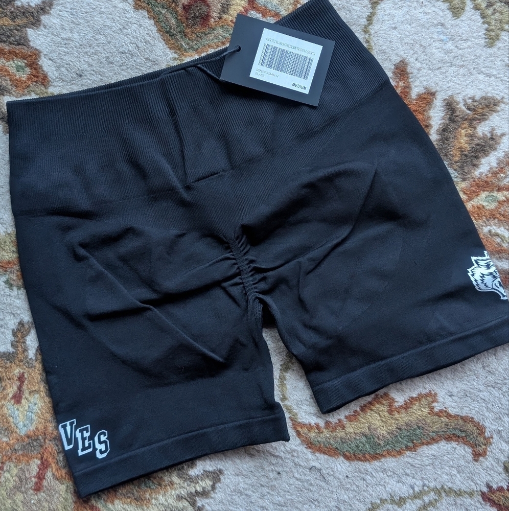NEW WITH TAGS SHE Darc Sport Journey Seamless Everson Training Shorts